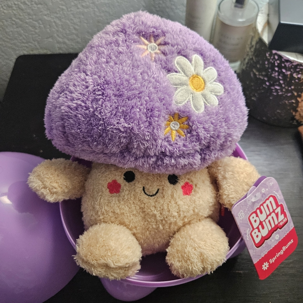 7.5" Easter Bumbumz-Miguel Mushroom